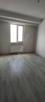 Mutlu Caddesi Üzeri Sıfır 3+1 Ara Kat Sıfır