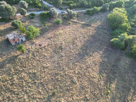 Seferihisar Atatürk Mah. Ürkmez Yolu Ve Denize Yakın Kupon Arsa