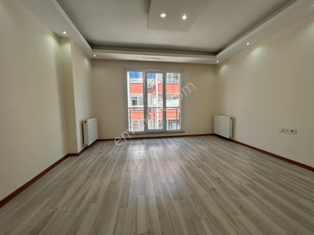 Metrobüse Yürüme Mesafesi Yeni Bina Satılık Arakat