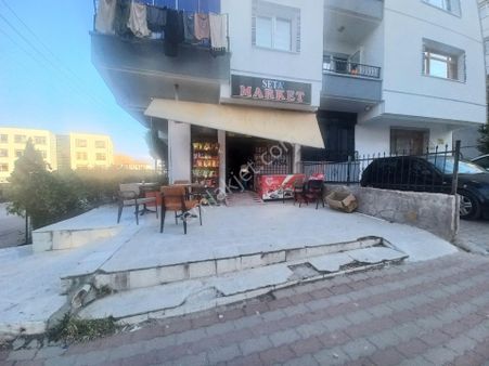 Ankara Pınarbaşı Mahallesinde Anaokulu- İlkokul- Orta Okul Ve Liseler İle Etrafı Çevrili