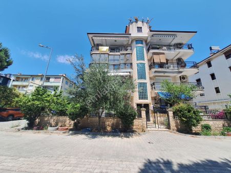 Sadece Kumsaldan Ege Kafe Mevkii Full Eşyalı Masrafsız _3+1_ Daire