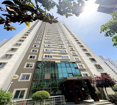 Beylikdüzü Ağca'dan Regnumda Geniş M2'li Ara Kat Daire