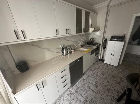 A L C Den Site İçi Ara Katta Metroya 3 Dk Full Yapılı 3+1 Daire