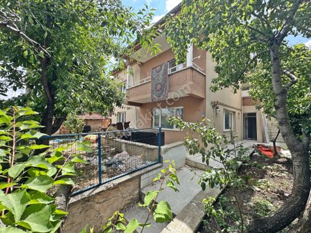 Hasanoğlan'da Muzaffer Ekşi Mahallesi İki Katlı Takasa Uygun Satılık Müstakil Ev