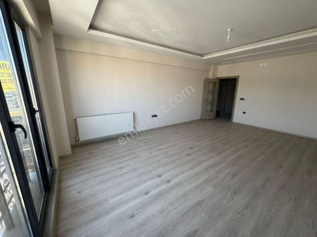 Okullar Kampüsü Altında Cadde Üzerinde Manzaralı 3+1 Lüx Sıfır