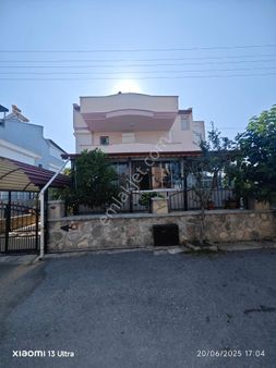 Dikili Ümmetoğlu'ndan 4+1 Bahçeli Müstakil Villa 150 M2 Bahçeli Tripleks