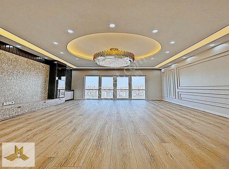 Mavi Işık'dan Havuzlu, Güvenlikli Site İçinde 2+1 Satılık Daire