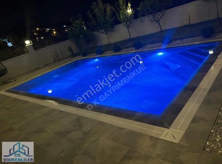 Karacaköy Mahallesinde5+2 Müstakil Havuzlu Deniz Manzaralı Villa