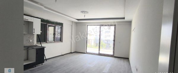 07 Truva Emlak'tan Finike Sahil'de Full Deniz Manzaralı Daire