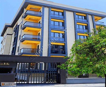 Adnan Kahveci Mahallesi'nde Şık Tasarım İle Göz Kamaştıran 3+1