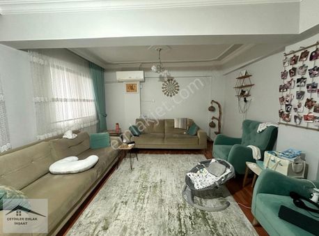 Has Cetınlerde Izmır Gazıemırde Satılık 4+2 Daıre