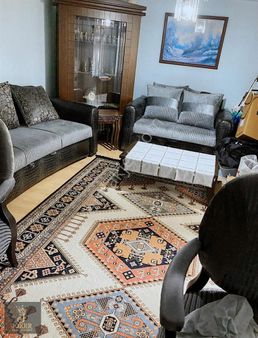 Hacıyusuf Mah 2+1 Daire Ve 20 M2 Dükkan Satılıktır.