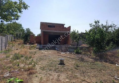 Manisa Turgutlu Irlamaz Mh 1825m2 Bahçe Ev, Elektirik Ve Suyu Vardır.