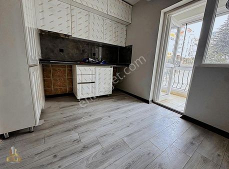 Etlik Gayrimenkul"den Ufuktepenin Göbeğinde"de Yapılı 3+1 Daire