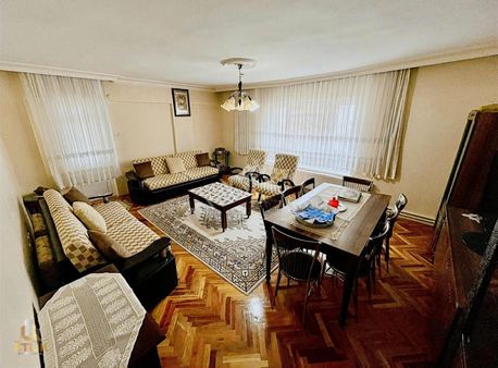 Etlik Gayrimenkul'dan Ayvalı Mahallesinde Bağımsız 3+1 Daire