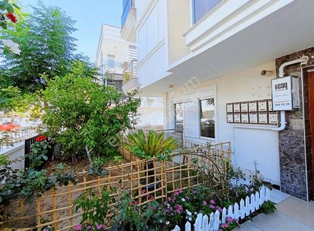 Güzeloba Mah Keyifli Bahçe Kullanımlı 1+1 Satılık Daire