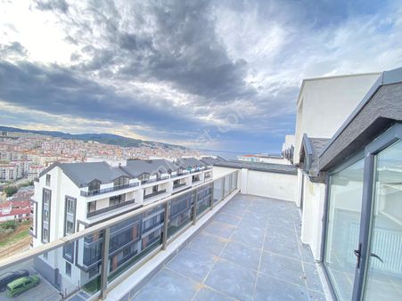 Mudanya Burgaz Mah.de Satılık Dubleks Daire 5+1 Konforlu Lüks Site İçi Deniz Görür 5 Yıllık 4. Kat