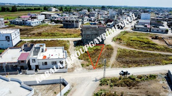 Adana Yüreğir Güzel Evler'de 320 M² Köşe Başı Fırsat Arsa