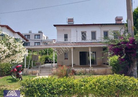 Arsuz Gokmeydanı Sıte Icerısınde Satılık Vılla