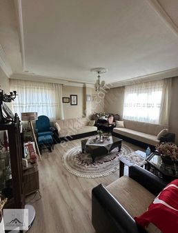 Aksan Emlak'tan Hikmet Işık Cd. 3+1 Satılık Yapılı Daire!