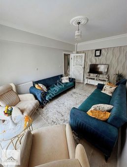 Aksan Emlak'tan Yenidoğan Mah. Satılık 3+1 Fırsat Daire!