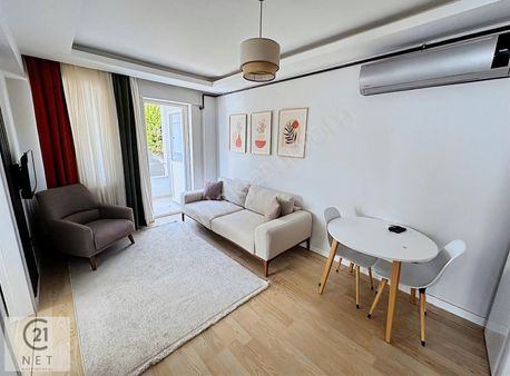 Century 21 Net'ten Cerrahi Hastanesi Arkası Eşyalı 2+1 Apart