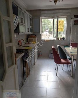 Bahçeşehir, Şelâle Park Yanı Ensar'da Satlık Bakımlı Geniş 2 Balkonlu 2+1 Giriş Daire. Kaçırmayın.!