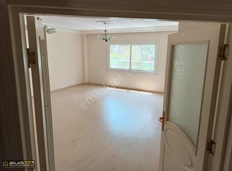 Emlak'tan Satılık Merkezi Konumda Bağımsız Mutfak 3+1 Daire