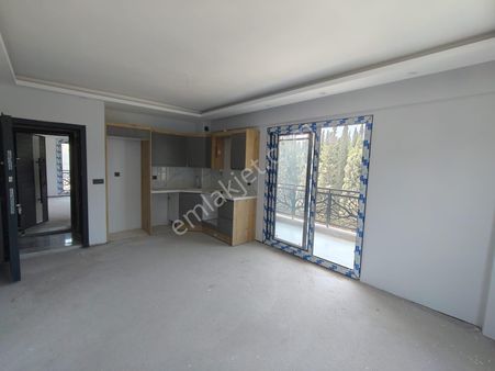 Manisa Muradiye Mah 1+1 Sıfır Ara Kat Havuzlu Site İçi Satılık Daire