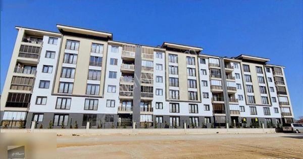 Karatay Aksa Park Konutları 3+1 139 M2 Boş Hisse Daire Satılık