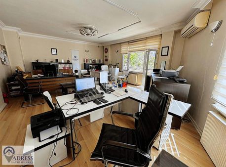 E-5 Yakını Merkezi Konumda Satılık 2+1 Ofis Katı