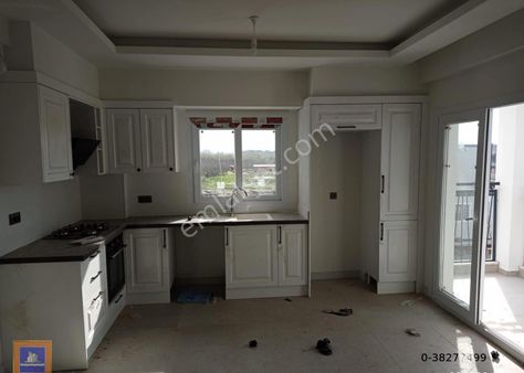 Davutlar Sahilde Sıfır 2+1 75 M2 Daire Kumsala 650m