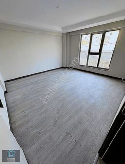 Gülpınardan Birlik Caddesi Yakını Sıfır 2+1