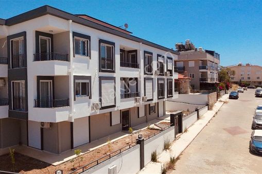 Didim, Hisar Mahallesi'nde Panoramik Deniz Manzaralı – Ön Cephe Sıfır 2+1 Daire