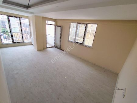 Üç Kardeşler'den Arnavutköy Merkez'de Sıfır Dubleks 4+2 Çift Barkonlu