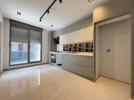 Arya'dan Altınkum'da Şık Tasarımıyla 2+1 Arakat Satılık Daire