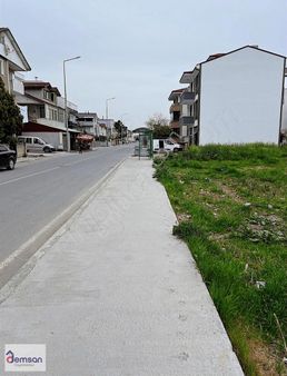 Yazlık Mahallesinde Köşe Arsa