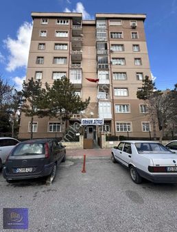 Binkonutlar Mahallesinde Satılık Arakat Bakımlı Satılık 3+1daire