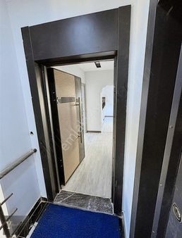 Havuzlu Sitede İskanlı Kata Satılık 1+1