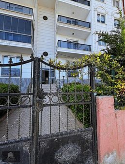 ## Fen Lisesi Bölgesinde 2+1 Yüksek Giriş Daire ##