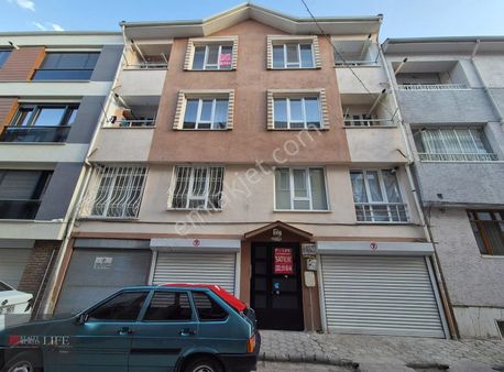 Rw Lıfe // Işıklar Mh Kazımbey Sokak 90 M2 Satılık 2+1 Daire