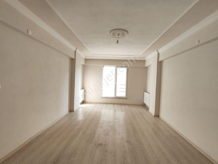 19 Mayıs Mahallesi Kaymakamlık Mevkiinde Satılık 2+1 Dubleks