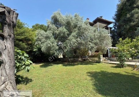 Planet’ten Deniz Orman Manzaralı Bahçeli Tripleks İkiz Villa