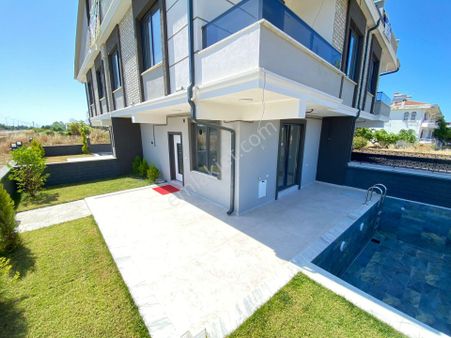 Kocaali Plaj Merkez'de Müstakil Bahçeli 4+1 Lüks Villa !