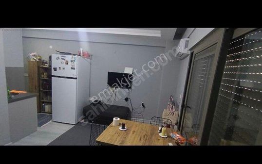 Acil Buca Seyfi Demirsoy Hastane Yakını 1+1 50 M2 Asansörlü Arakat Daire