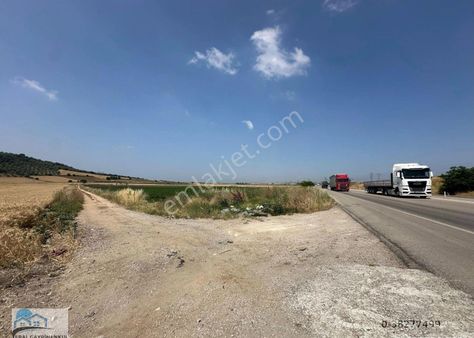 Eral Gayrimenkulden Karacabey/çavuş Köyde Satılık Tarla