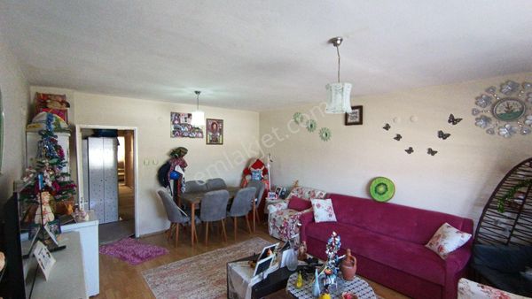 Torbalı Metropolis Caddesinde Satılık 3+1 Daire