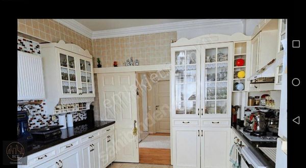 Perge Bulvarı Üzerinde Satılık Daire!