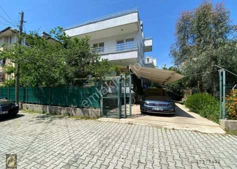 Konaklı'da Müstakil Bahçeli Ev