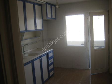 Atatürk Mahallesi Kattaş'ta Ferah Satılık 2+1 Ara Kat Daire..